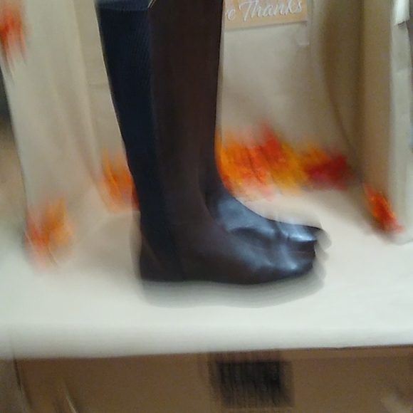 Cole Haan boots sz 9 B - Picture 2 of 6
